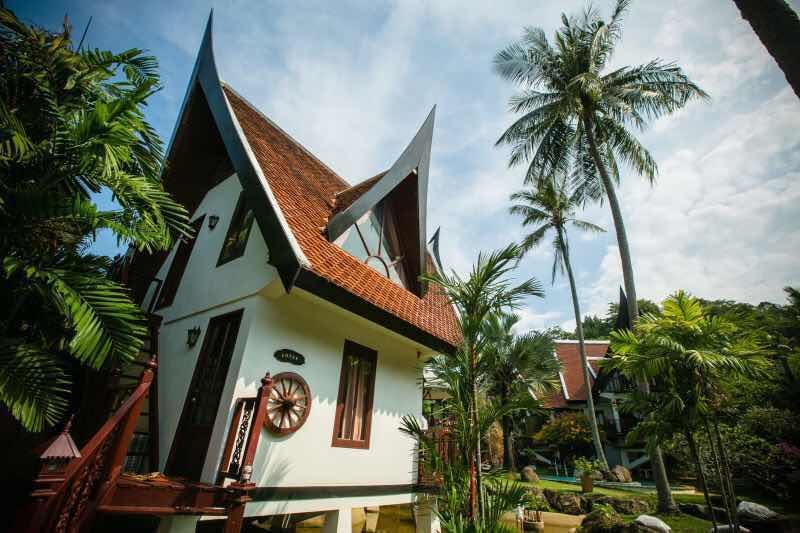Coco Palace Resort Nai Harn Ngoại thất bức ảnh