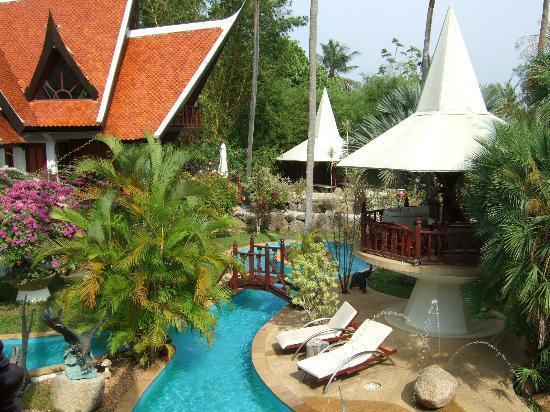Coco Palace Resort Nai Harn Ngoại thất bức ảnh