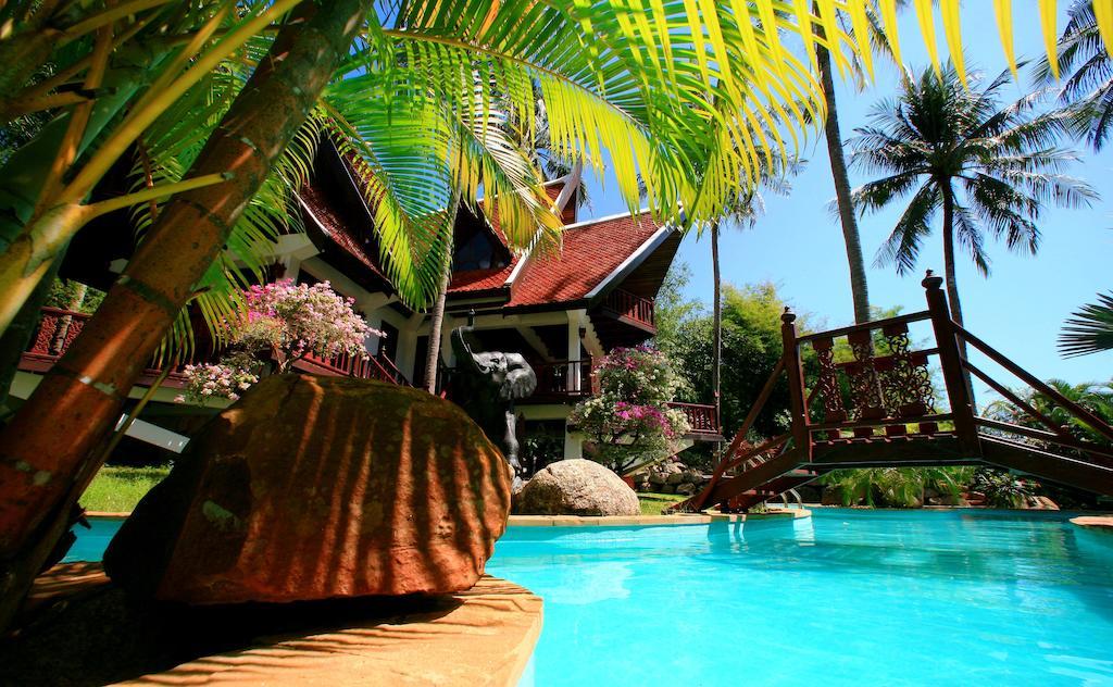 Coco Palace Resort Nai Harn Ngoại thất bức ảnh