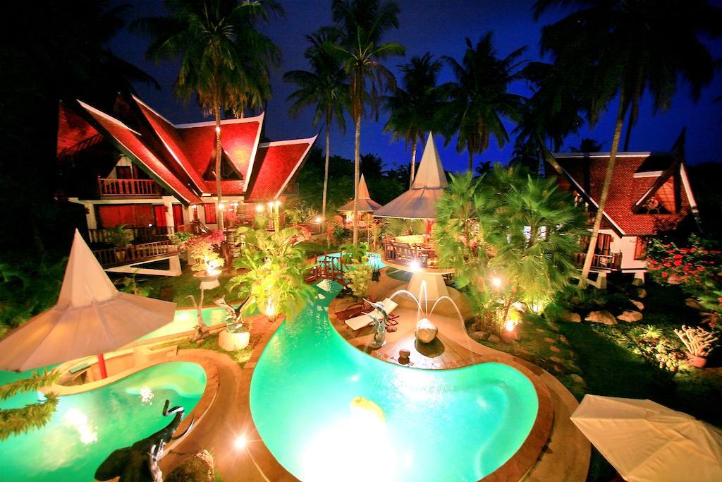 Coco Palace Resort Nai Harn Ngoại thất bức ảnh
