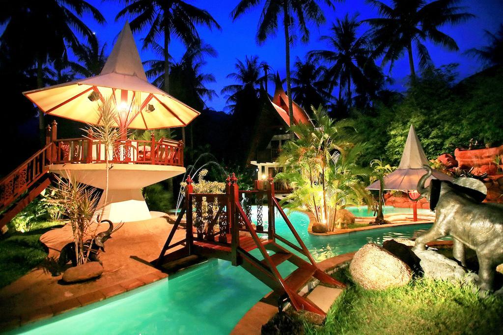 Coco Palace Resort Nai Harn Ngoại thất bức ảnh